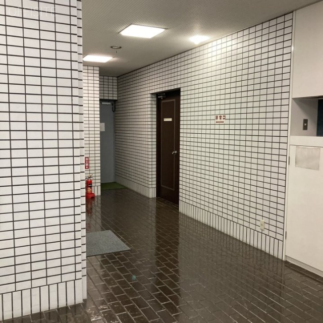 陽光ビル エントランス