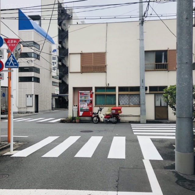 友高(ゆたか)ビル ビル前面道路