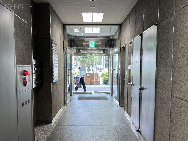 KHK池袋ビル エントランス