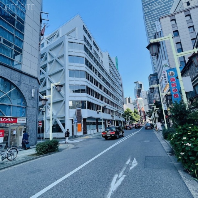 LCビル　前面道路