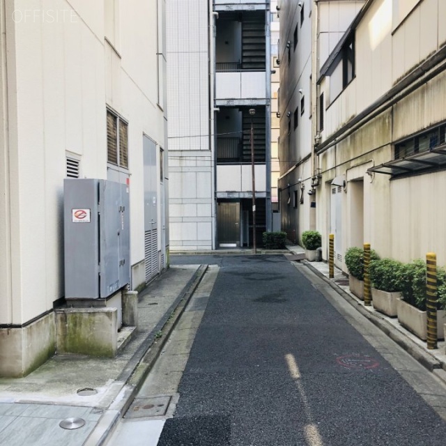 廣瀬ビル ビル前面道路