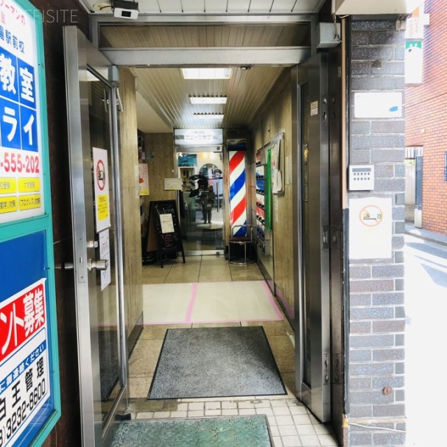 ORAGAビル エントランス
