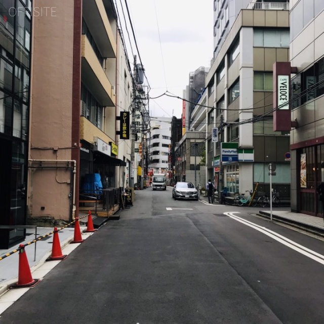 ACN水道橋駅前ビル ビル前面道路