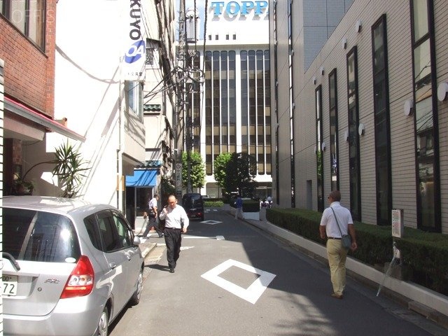 寺内ビル ビル前面道路
