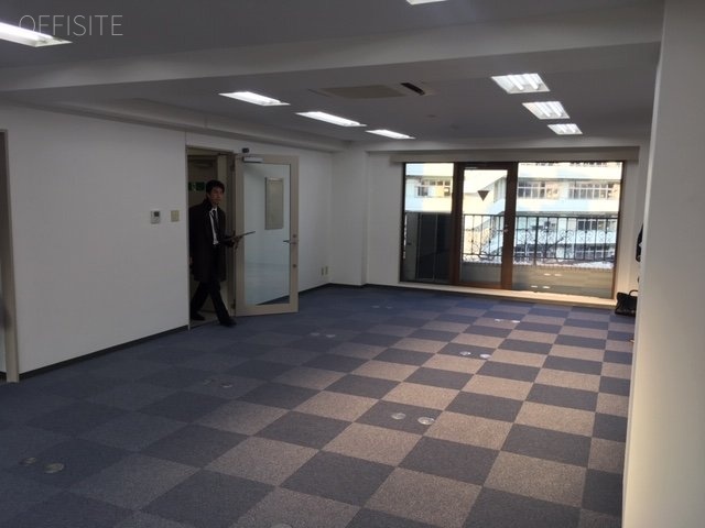 NTビル 室内