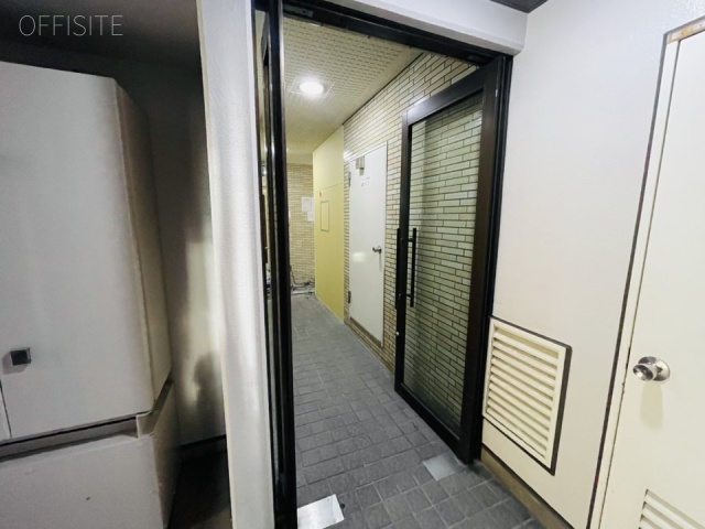 ツボヤビル 4階【1】 18.14坪　エントランス