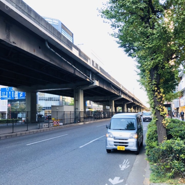 松浦ビル 昭和通りに面しています。