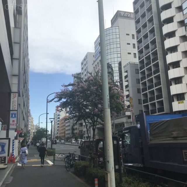 渋谷ビル ビル前面道路