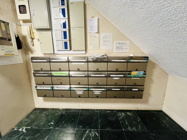 太田紙興新宿ビル エントランス