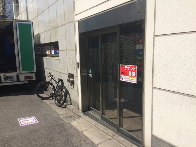 第一榮來ビル エントランス