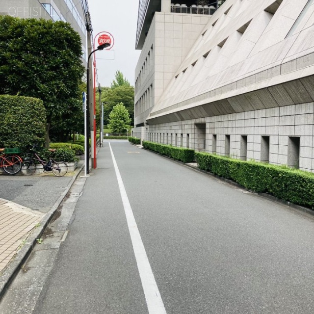 AB赤坂ビル ビル前面道路