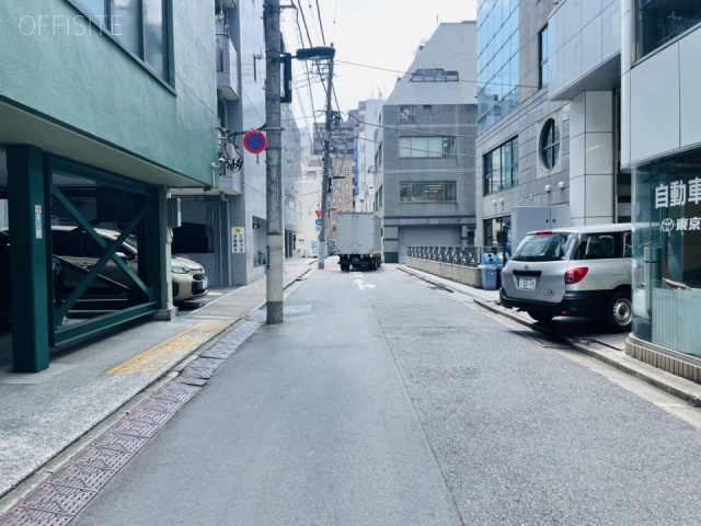 神田THビル　前面道路