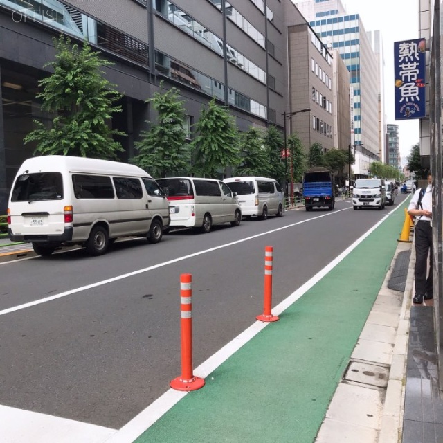 銀座永谷ビル ビル前面道路