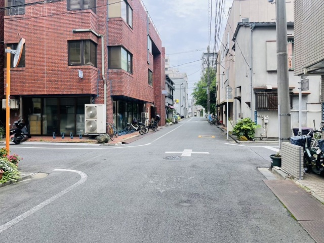 鈴木第一ビル　前面道路