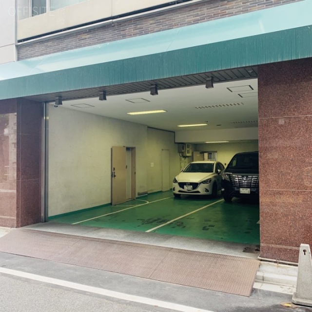 毛利ビル 駐車場