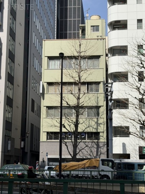 魚鉄ビル　外観