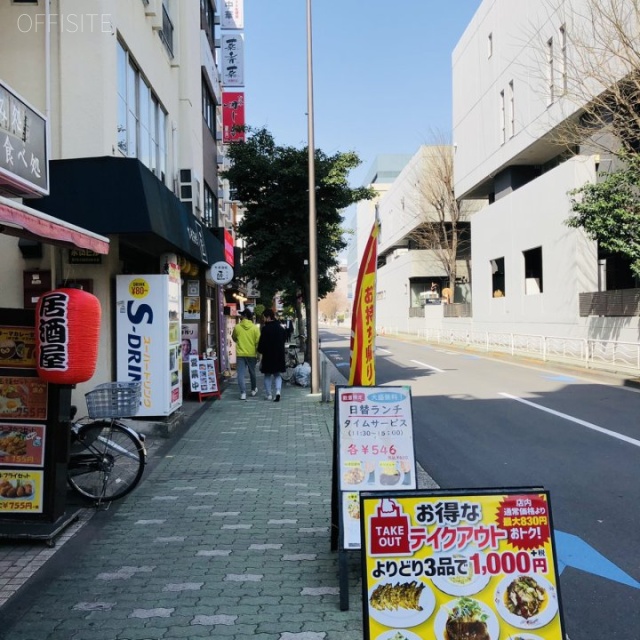 T・Sビル ビル前面道路