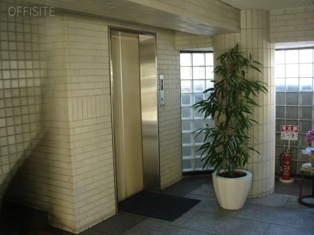 プレステージュ広尾　エントランス