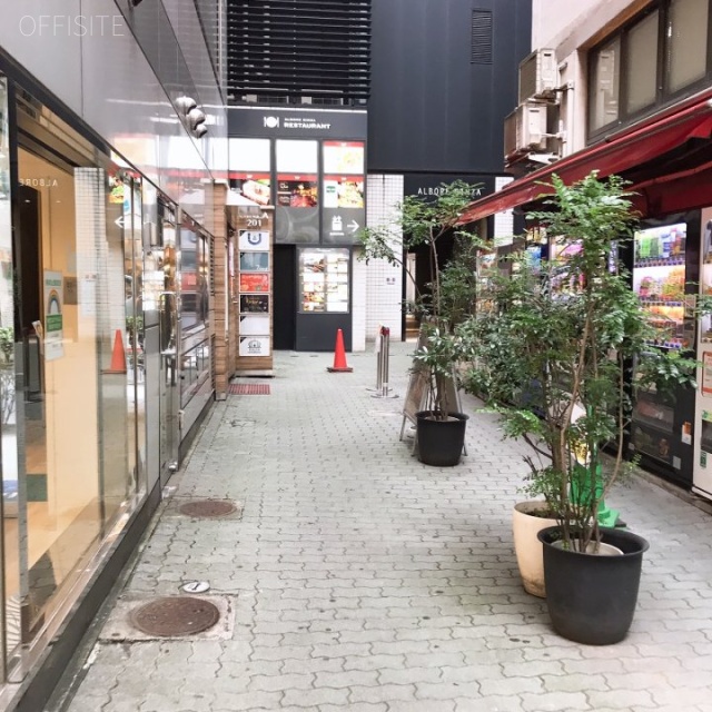 銀座201ビル エントランス