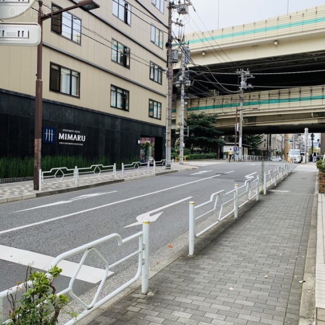 藤岡ビル ビル前面道路