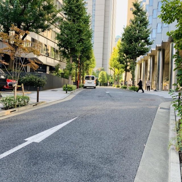 お茶の水センタービル ビル前面道路