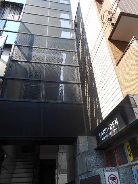 ランド・デン 外観