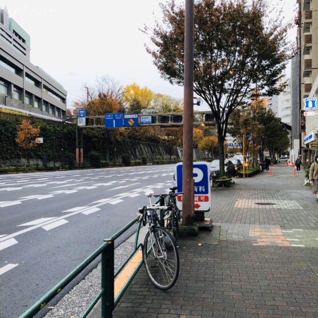 第3田中ビル ビル前面道路