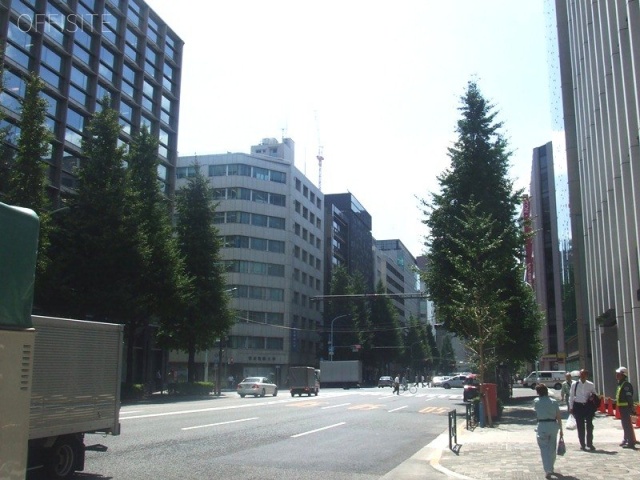 伊藤ビル ビル前面道路