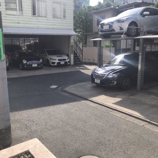 竹中スリービル ビル前面道路