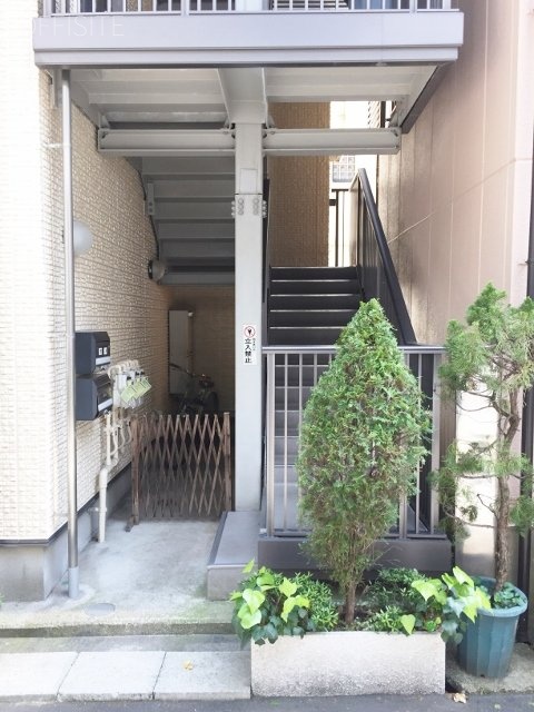 鈴木ビル 外観