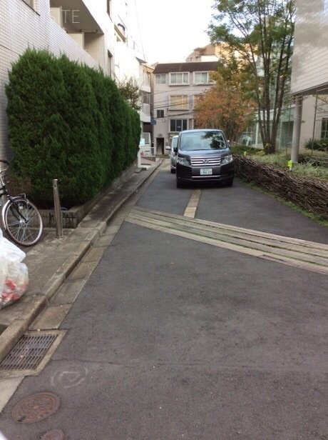 ユザワビル