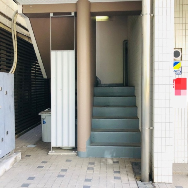 新大友ビル　室外階段