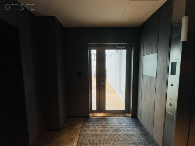 BIZCORE西新橋 エントランス