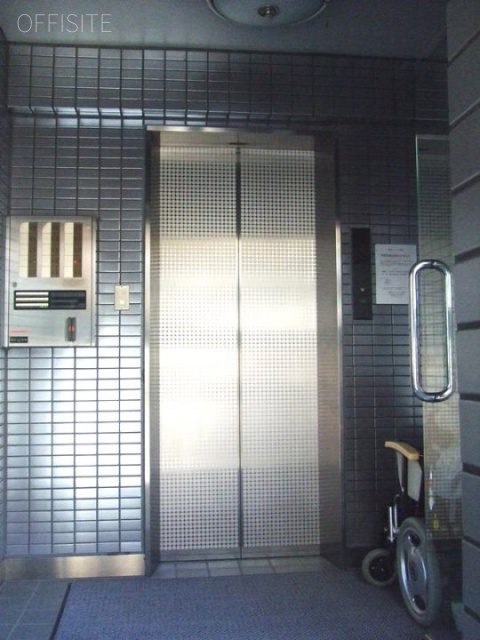 建部ビル エレベーター