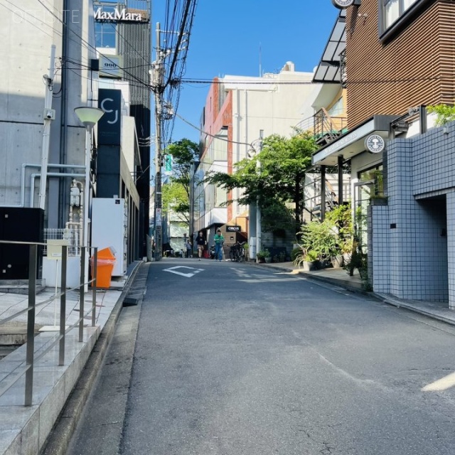ミストラル表参道 周辺