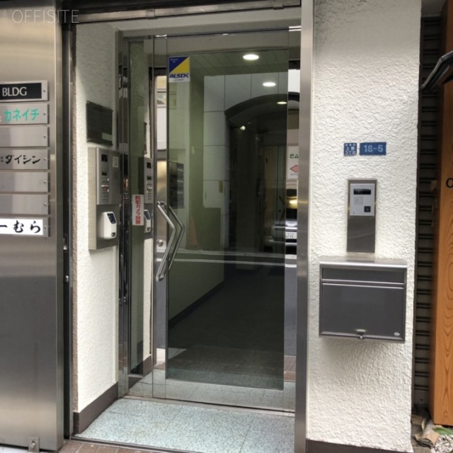 カネコビル エントランス