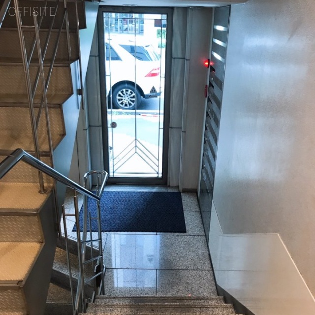陽光銀座ビル エントランス