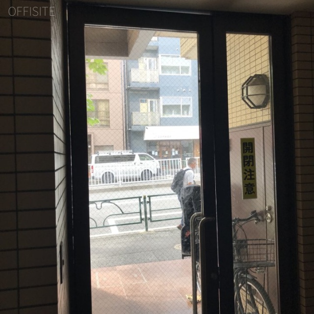 中村ビル　エントランス