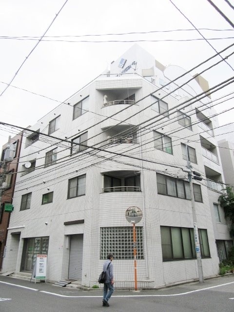 岡部ビル 外観