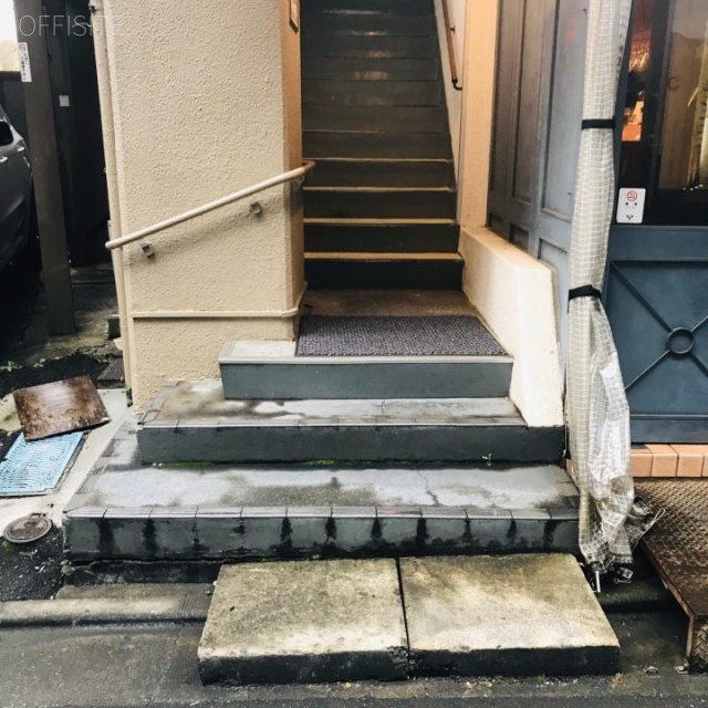 大庭ビル　エントランス