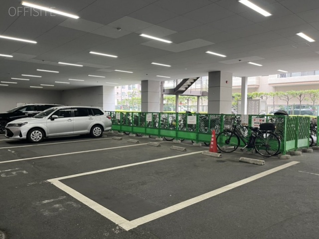 西葛西3丁目ビル 駐車場