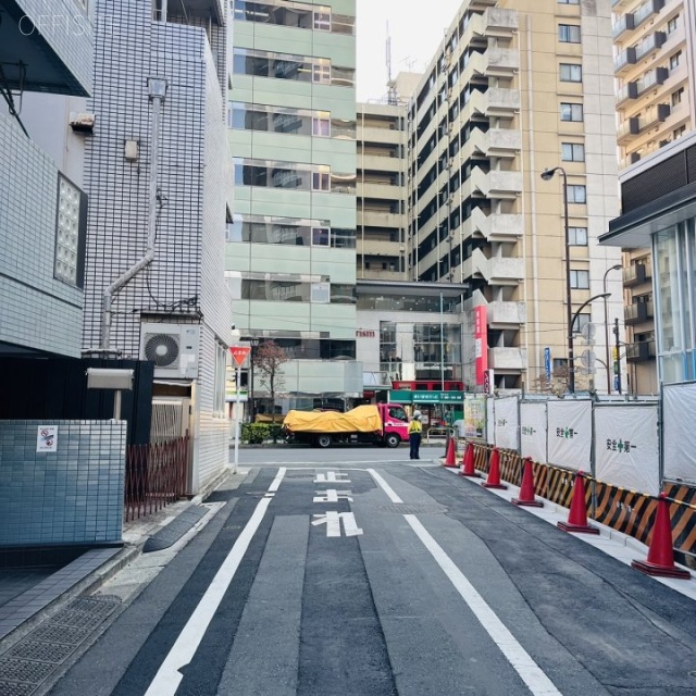 安楽ビル　前面道路