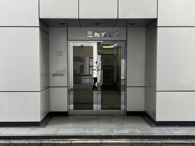 原島三崎町ビル　エントランス