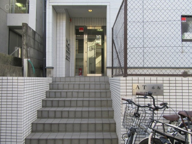 AT赤坂ビル エントランス