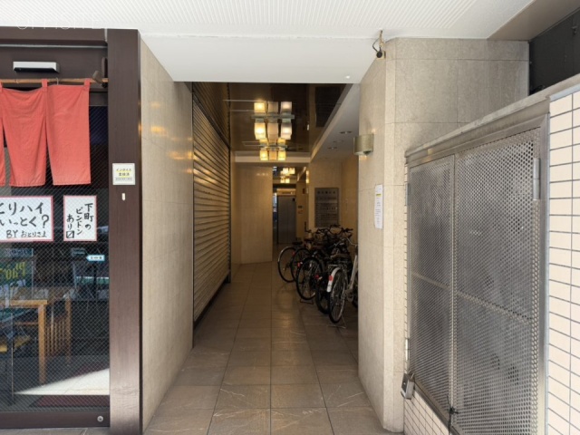 池之端ビル　エントランス