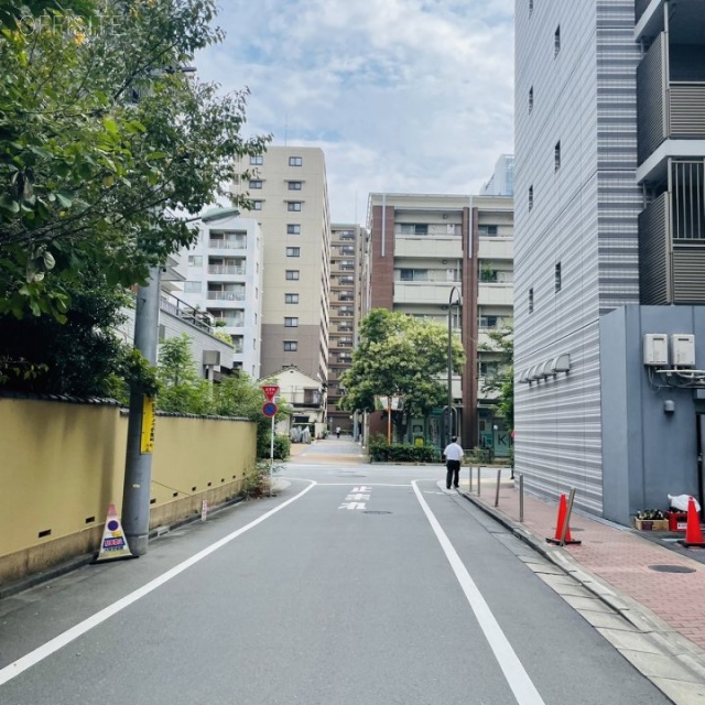 斎藤ビル　前面道路
