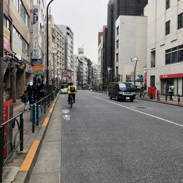 日拓高田馬場ビル第2 ビル前面道路