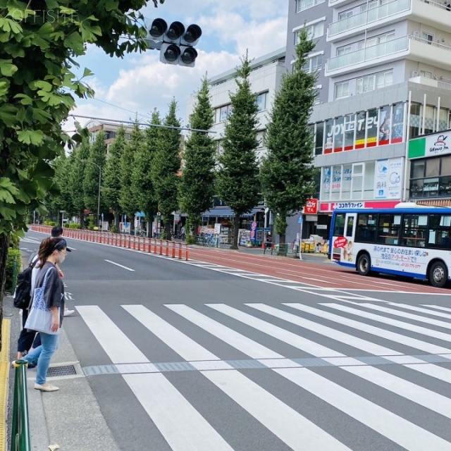 m.yビル ビル前面青梅街道