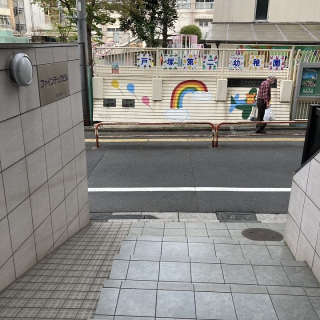 ファインテックビル エントランス