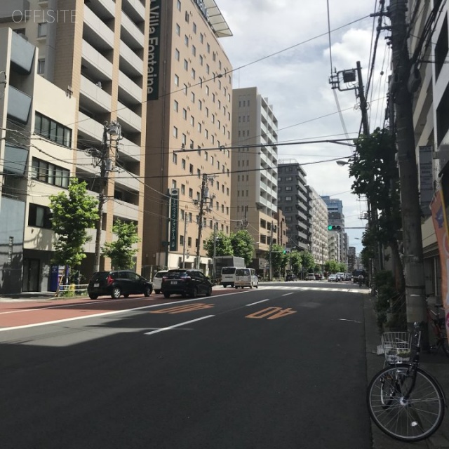 リエス新御徒町 ビル前面道路